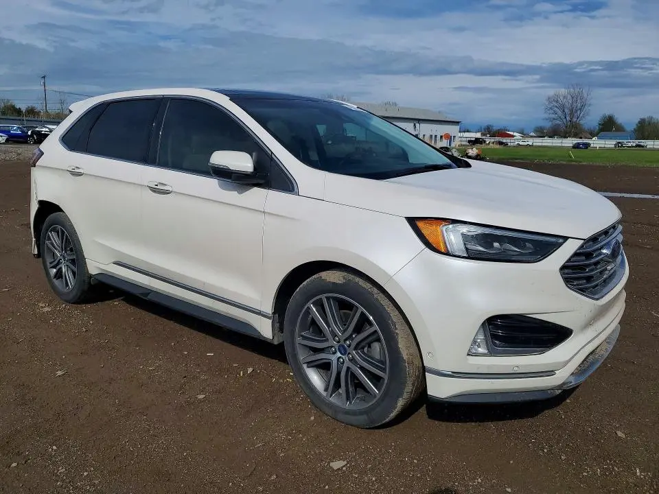2019 FORD EDGE TITANIUM  