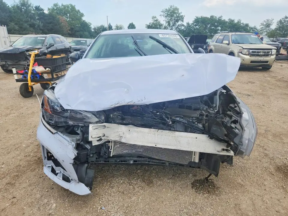 2024 NISSAN ALTIMA SR  
