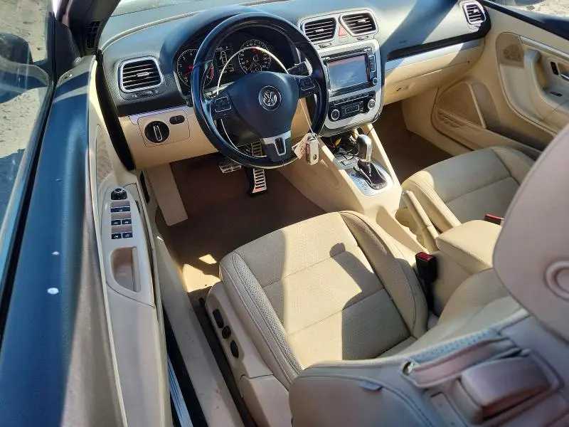 2012 VOLKSWAGEN EOS LUX  