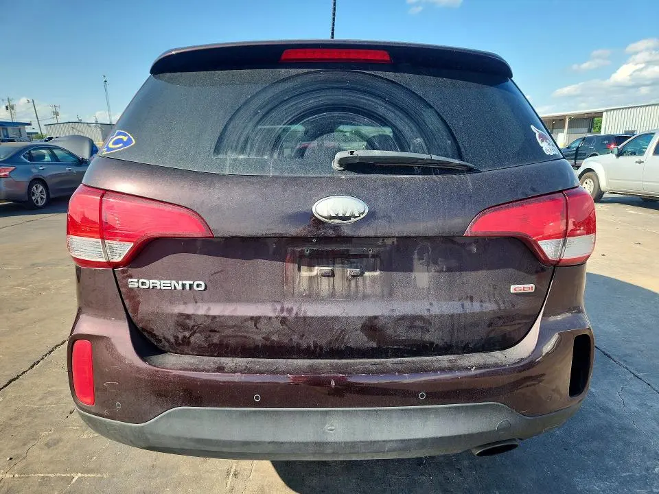 2014 KIA SORENTO LX  