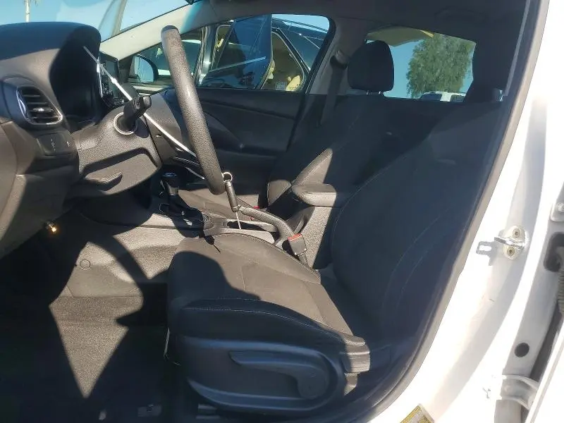 2018 HYUNDAI ELANTRA GT BASE  