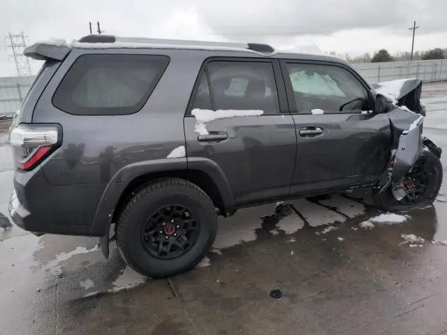 2023 TOYOTA 4RUNNER SE