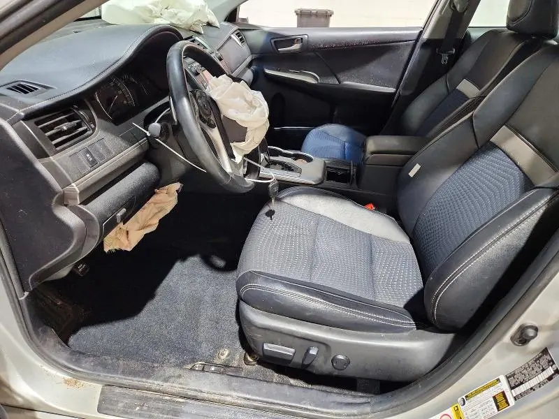 2013 TOYOTA CAMRY SE  