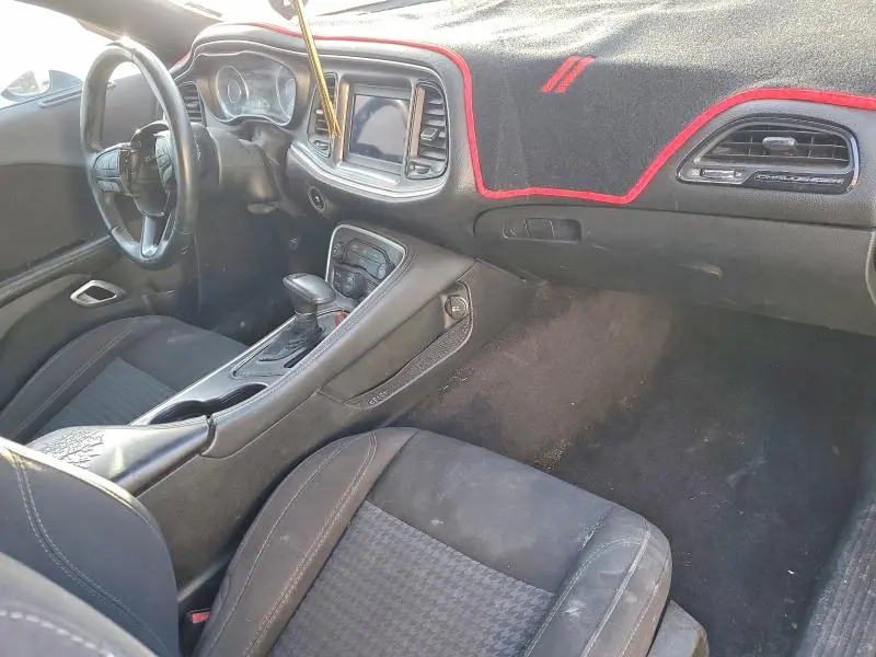 2015 DODGE CHALLENGER SXT  