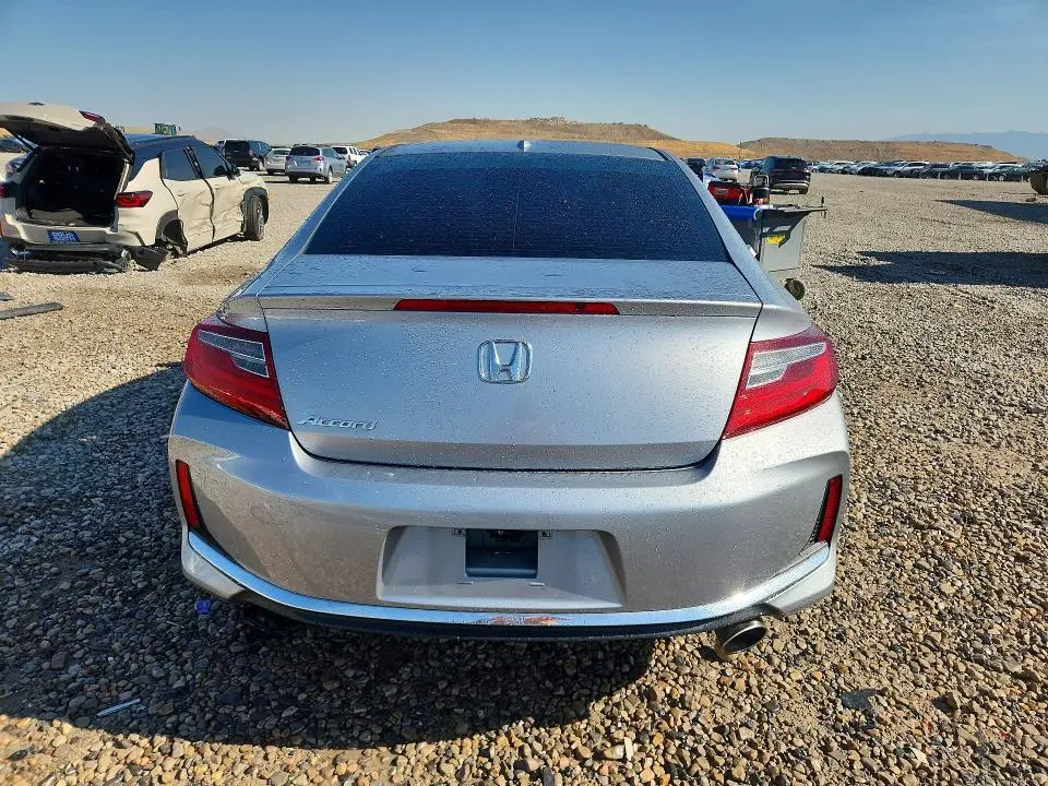2017 HONDA ACCORD EX  