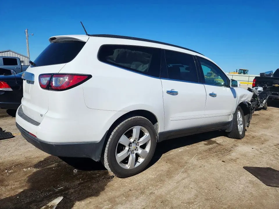 2017 CHEVROLET TRAVERSE LT  