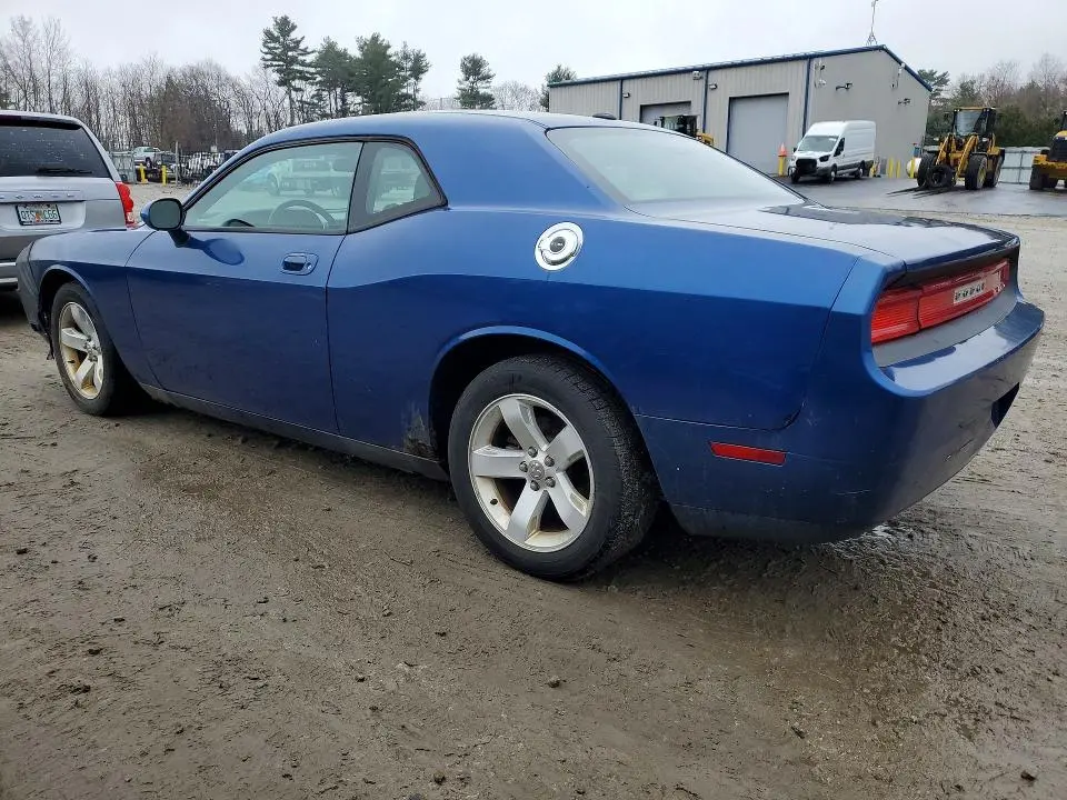 2010 DODGE CHALLENGER SE  