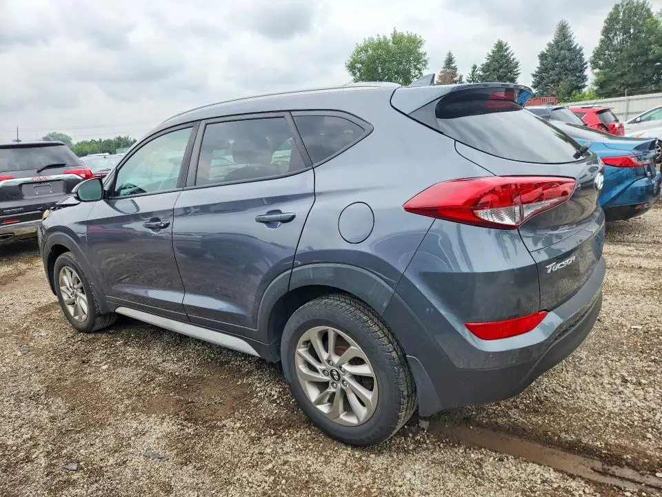 2017 HYUNDAI TUCSON SE PLUS  