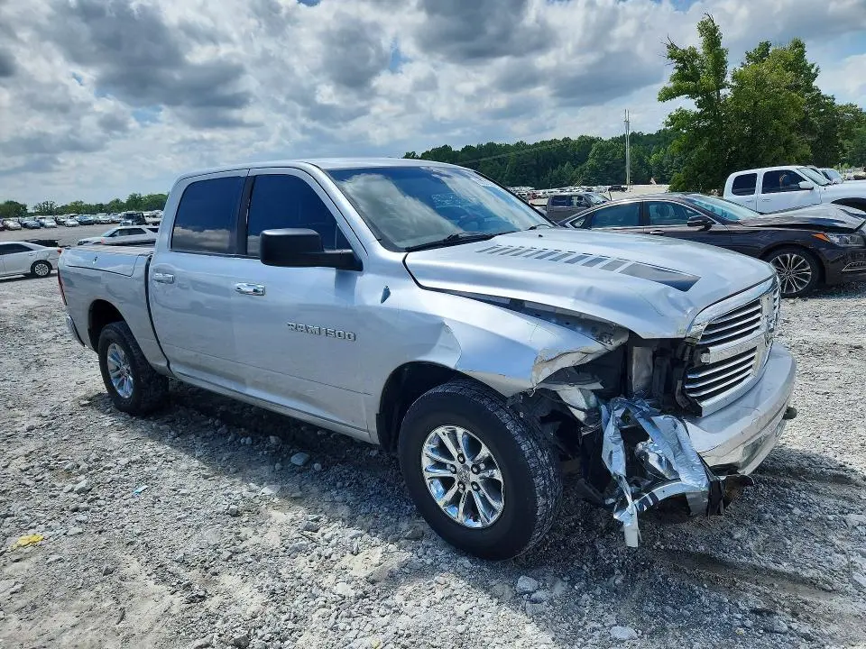 2014 RAM 1500 SLT  