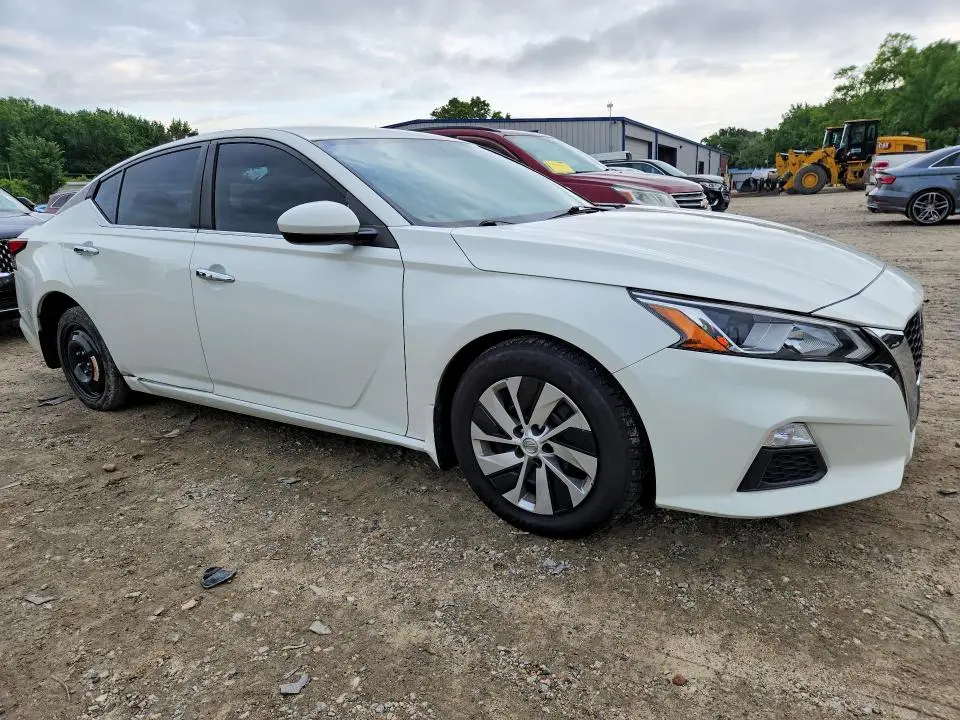 2019 NISSAN ALTIMA S  