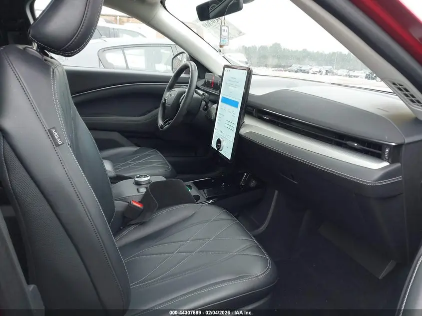 2022 FORD MUSTANG MACH-E SELECT