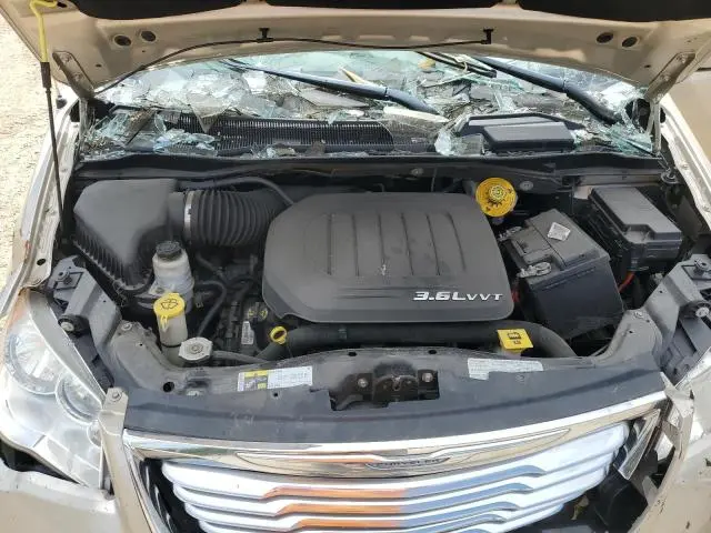 2013 CHRYSLER TOWN & COUNTRY TOURING  