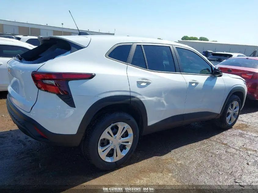2025 CHEVROLET TRAX FWD LS