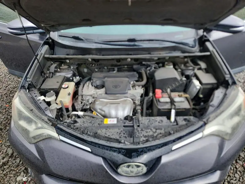2017 TOYOTA RAV4 XLE  