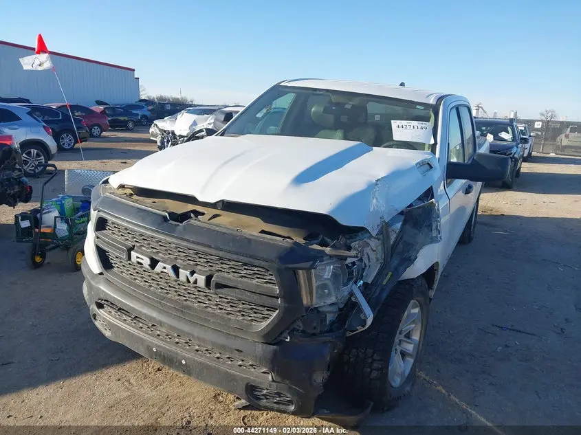 2020 RAM 1500 TRADESMAN  4X4 5'7 BOX