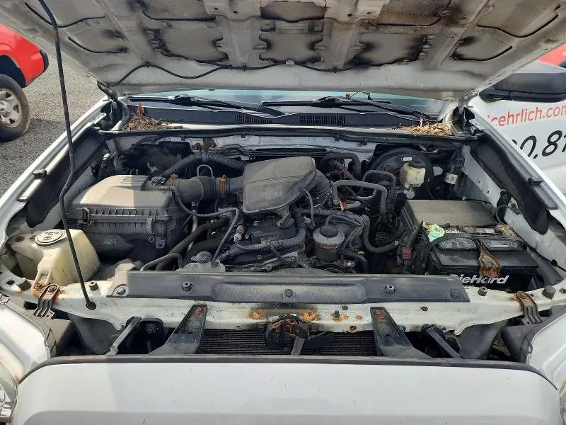 2016 TOYOTA TACOMA SR  