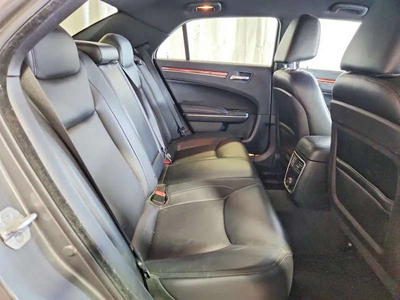 2012 CHRYSLER 300 LIMITED  