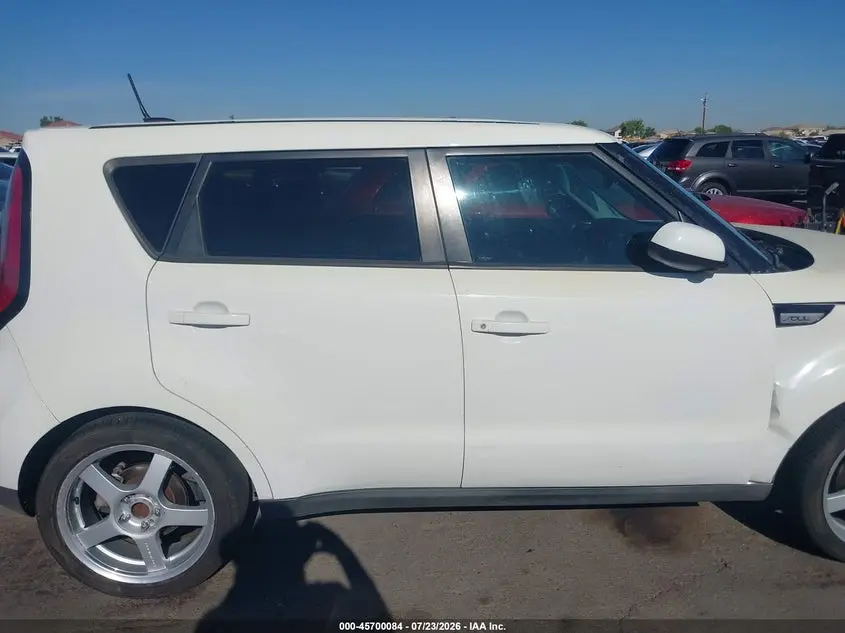 2015 KIA SOUL  