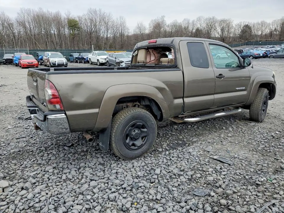2011 TOYOTA TACOMA BASE  