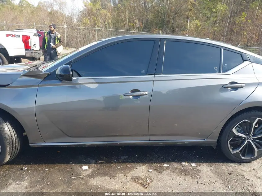 2023 NISSAN ALTIMA SR FWD