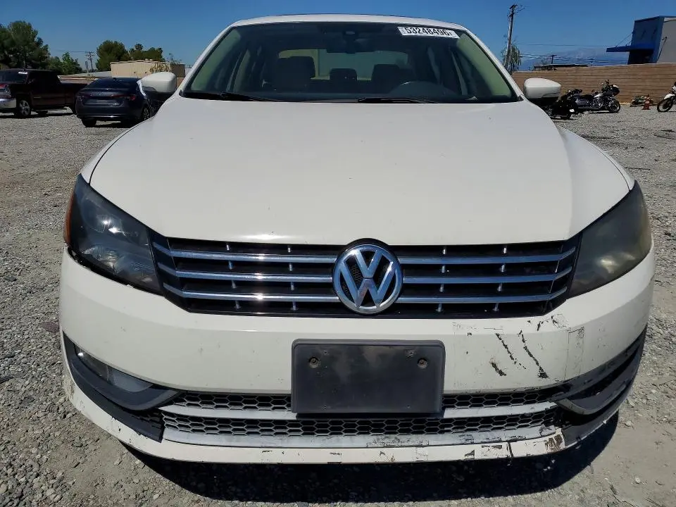 2015 VOLKSWAGEN PASSAT SEL  