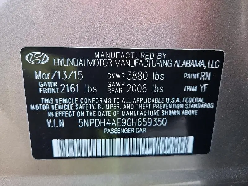 2016 HYUNDAI ELANTRA SE  