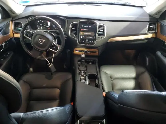 2021 VOLVO XC90 T6 MOMENTUM  