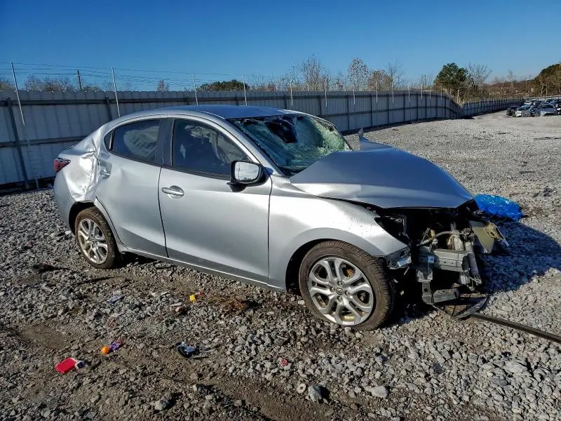 2017 TOYOTA YARIS IA   