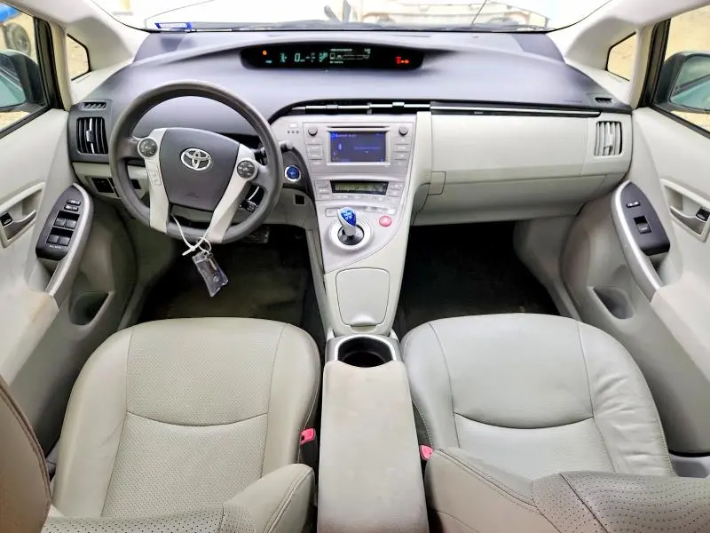 2013 TOYOTA PRIUS TWO  