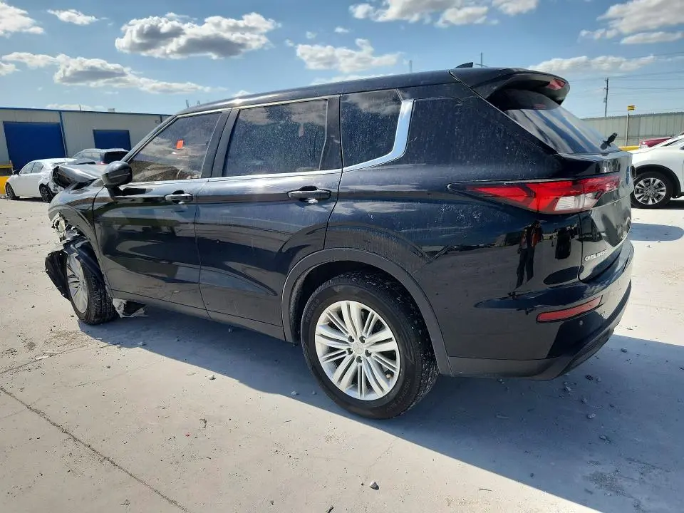 2022 MITSUBISHI OUTLANDER ES  
