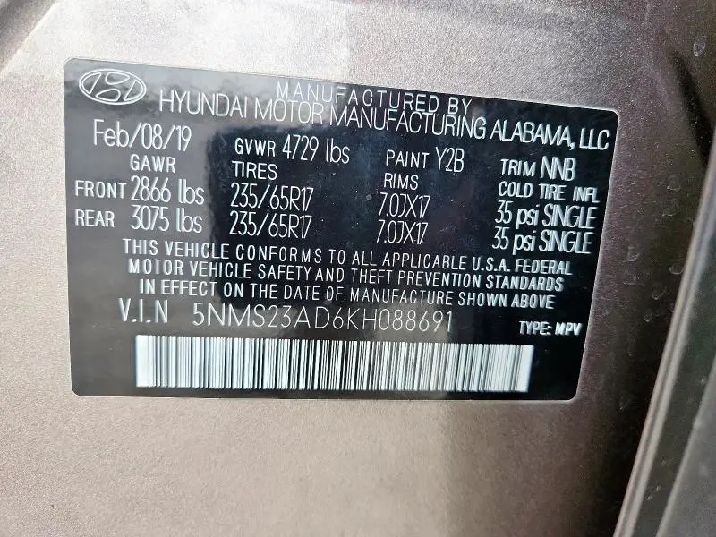 2019 HYUNDAI SANTA FE SE  