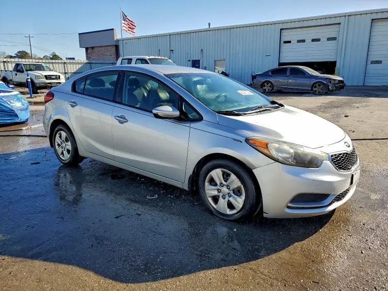 2016 KIA FORTE LX  
