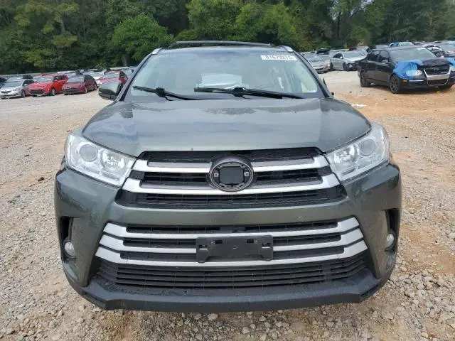2017 TOYOTA HIGHLANDER SE
