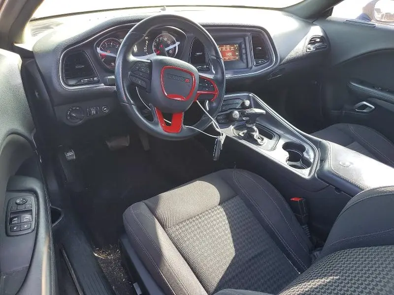 2017 DODGE CHALLENGER SXT  