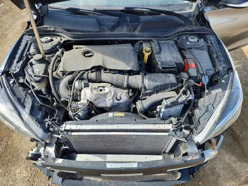 2017 INFINITI QX30 LUXURY  