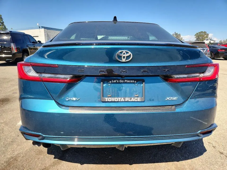2025 TOYOTA CAMRY XSE  