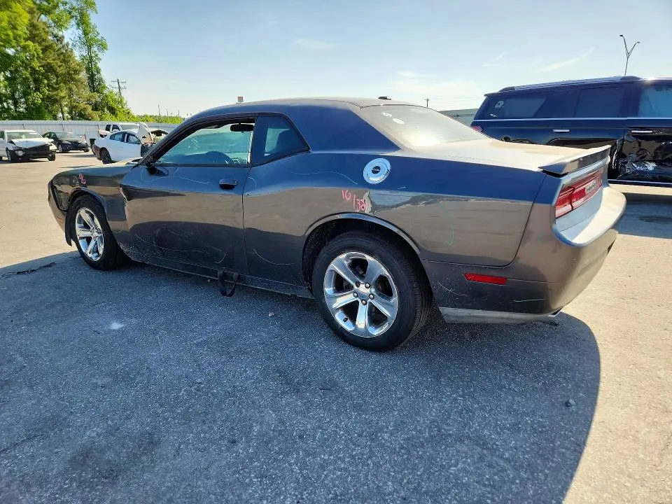 2014 DODGE CHALLENGER SXT  