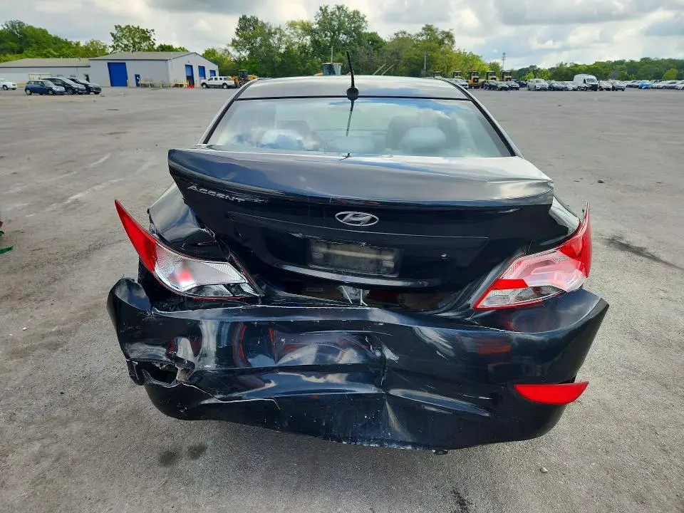 2015 HYUNDAI ACCENT GLS  