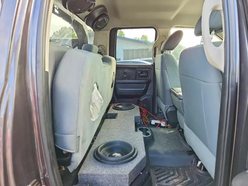 2015 RAM 1500 ST  