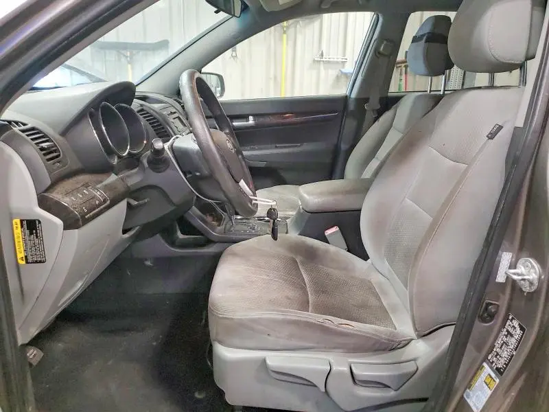 2011 KIA SORENTO LX  