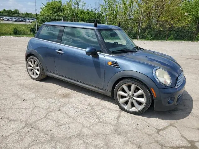 2011 MINI COOPER 