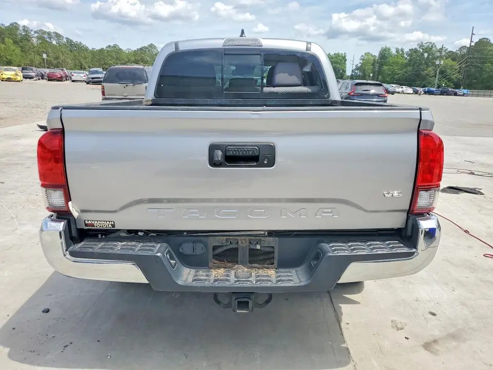 2021 TOYOTA TACOMA SR5 V6  