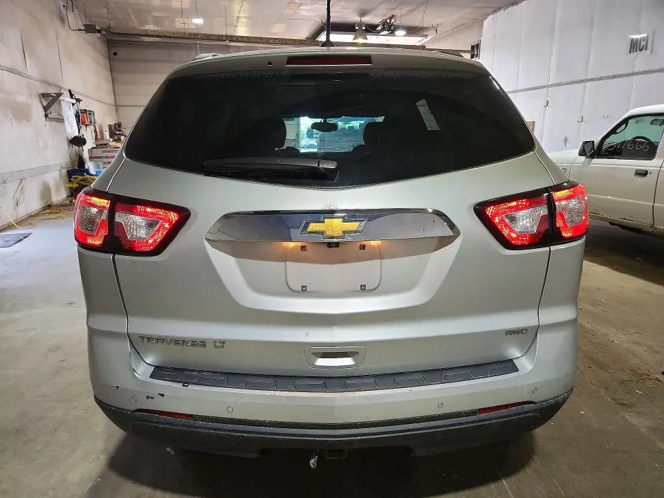 2017 CHEVROLET TRAVERSE LT  