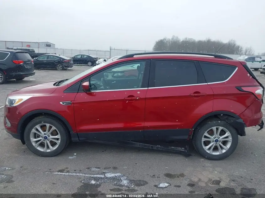2018 FORD ESCAPE SE