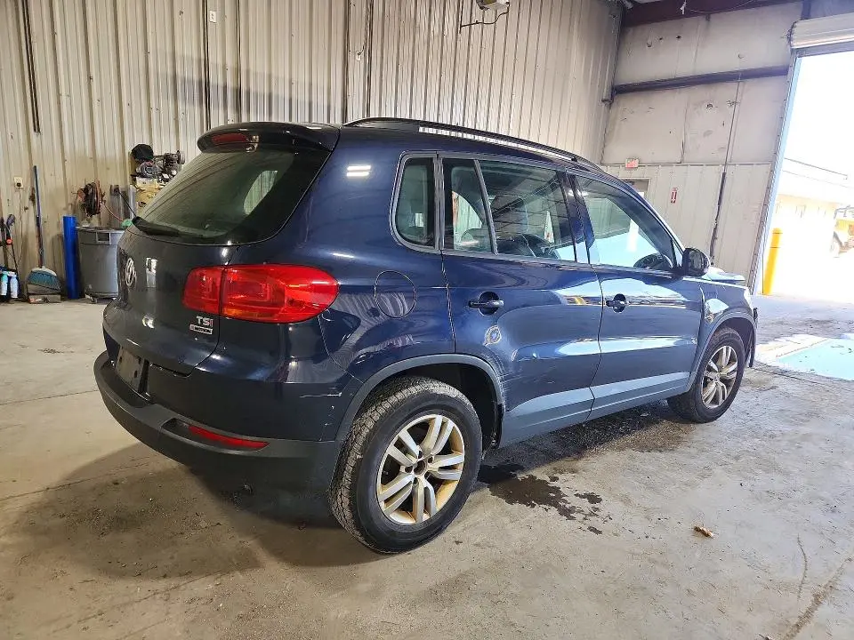 2016 VOLKSWAGEN TIGUAN S  