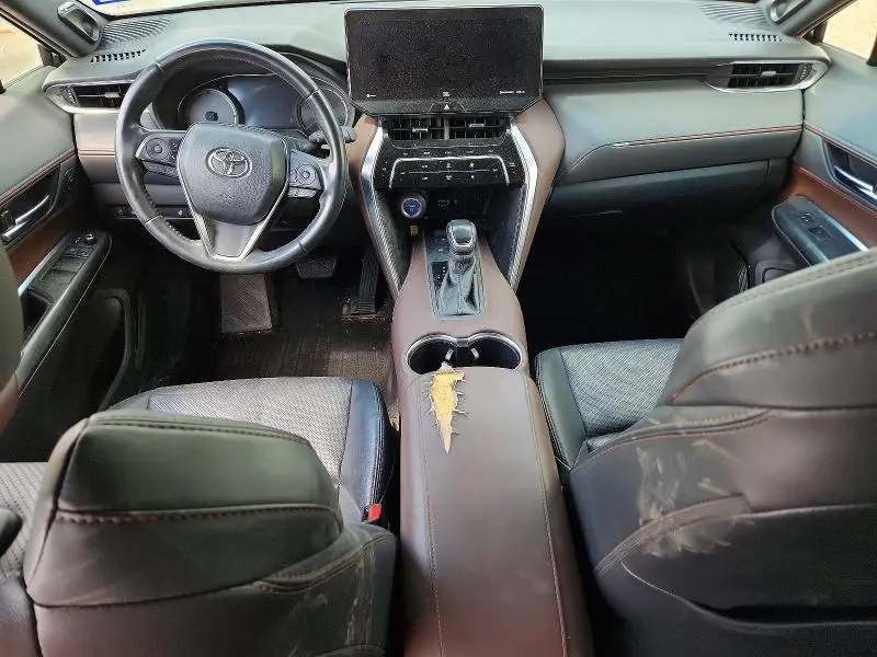 2021 TOYOTA VENZA LIMITED  