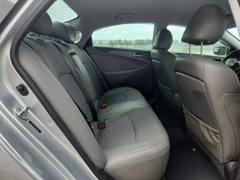 2012 HYUNDAI SONATA SE  