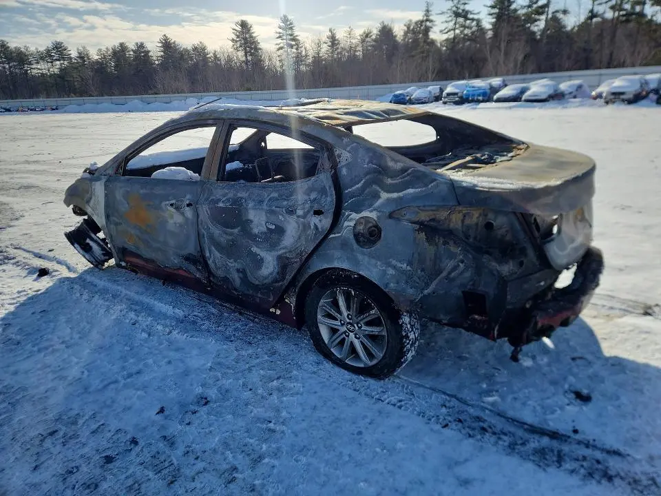 2015 HYUNDAI ELANTRA SE  