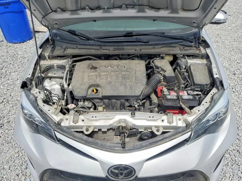 2018 TOYOTA COROLLA SE  