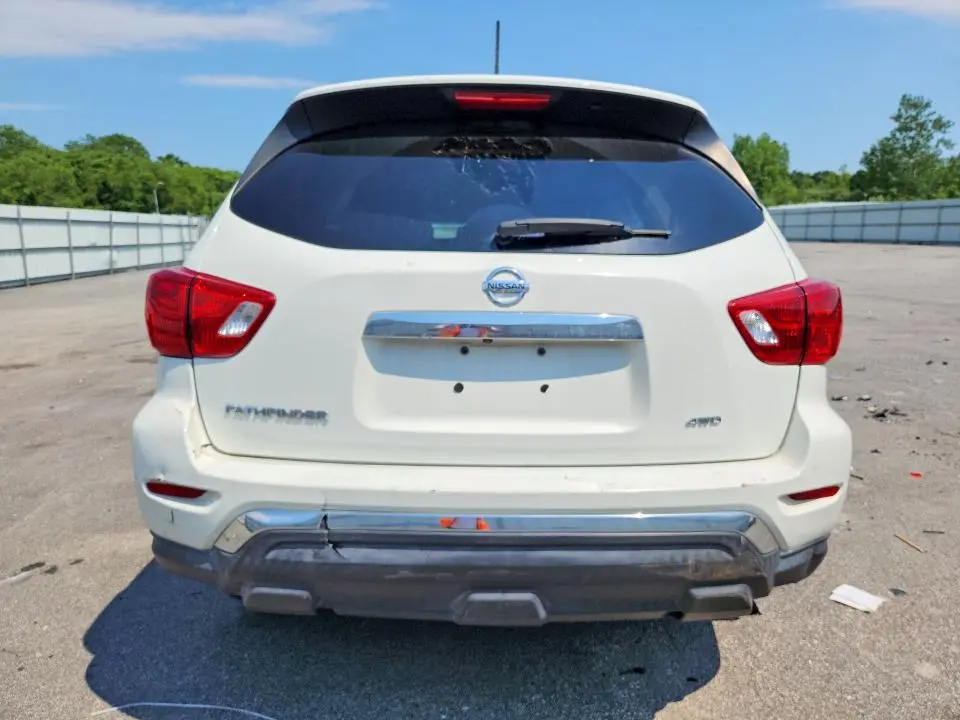 2018 NISSAN PATHFINDER S  